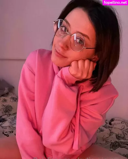 Cutie Pie Mary 1 OnlyFans Thumbnail #xIN2c7sofn