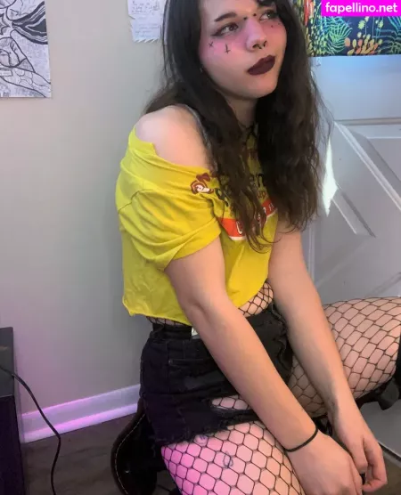 Cutiekatw OnlyFans Thumbnail #Wh0sQ4ddG9