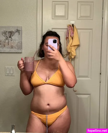 Cutielifeguard 3 OnlyFans Thumbnail #KCOMxvrYR9