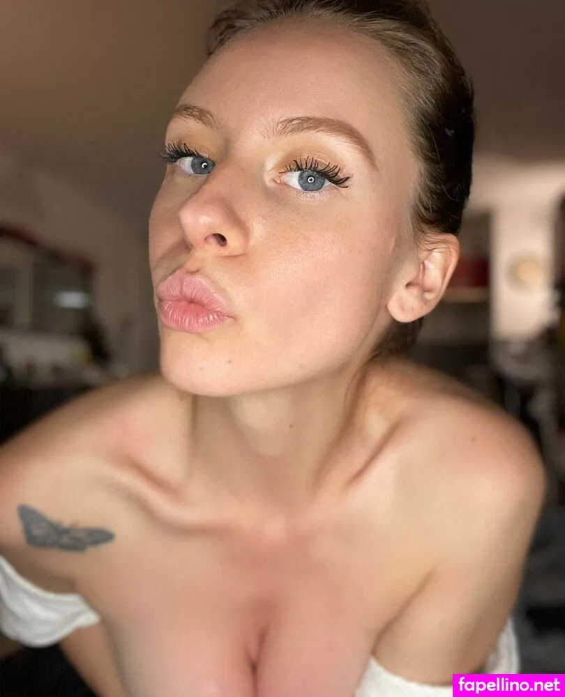 beccakate34, cuttiebecca Nude Leaked OnlyFans Photo #cBdJUU6fLT