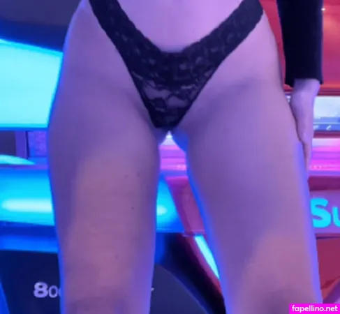 Cuurvybabe OnlyFans Thumbnail #HV1A7hfTLQ