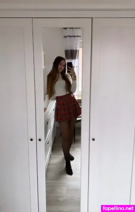 Cuzimsara OnlyFans Thumbnail #8gA5UMOUD3