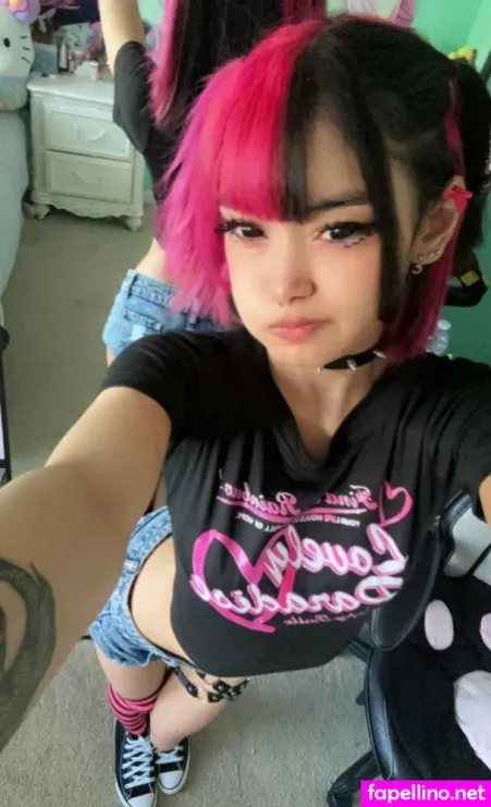 Cweamche OnlyFans Thumbnail #F9DqcunOof