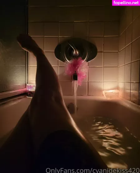 Cyanidekiss420 OnlyFans Thumbnail #CZwepNoIjF