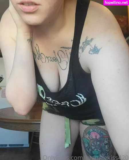 Cyanidekiss420 OnlyFans Thumbnail #MwPDwSu9a8