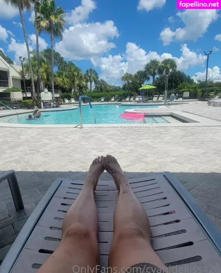 Cyanidekiss420 OnlyFans Thumbnail #Ns3f2XYXK7