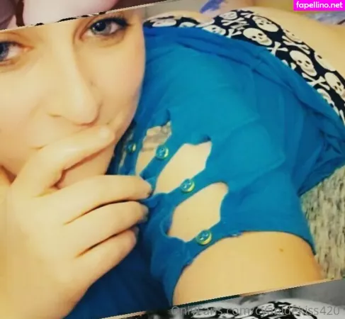 Cyanidekiss420 OnlyFans Thumbnail #fcVOxg1BbU