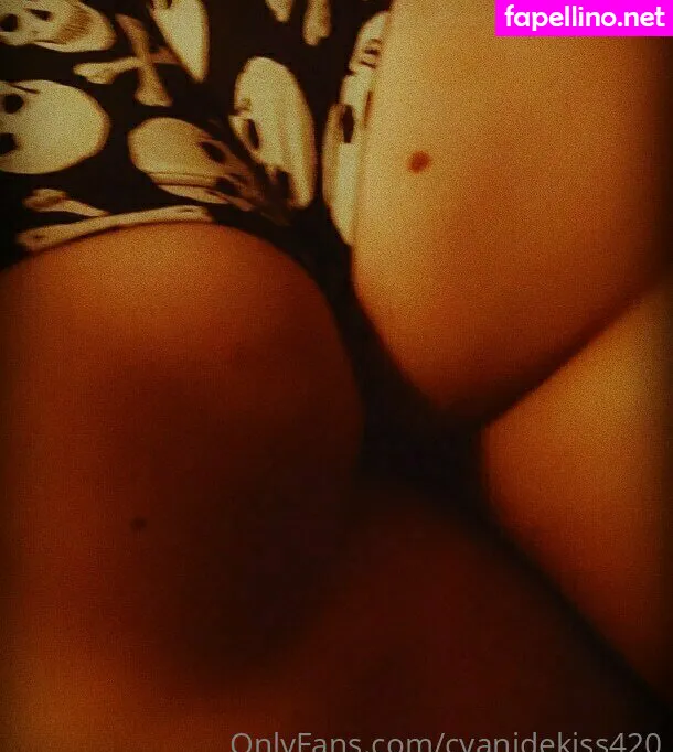 cyanidekiss420, samanthaxcyanide Nude Leaked OnlyFans Photo #id0Yonhufm