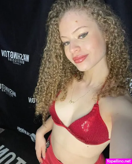Cybelle Christine OnlyFans Thumbnail #s4pwV8bMsQ