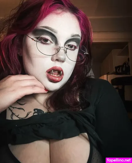 Cybervampiregf OnlyFans Thumbnail #E9xIRYiPLA