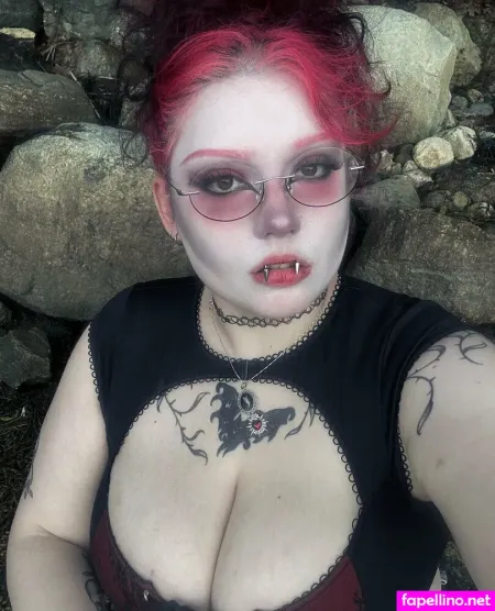 Cybervampiregf OnlyFans Thumbnail #SU8ELJqZVk