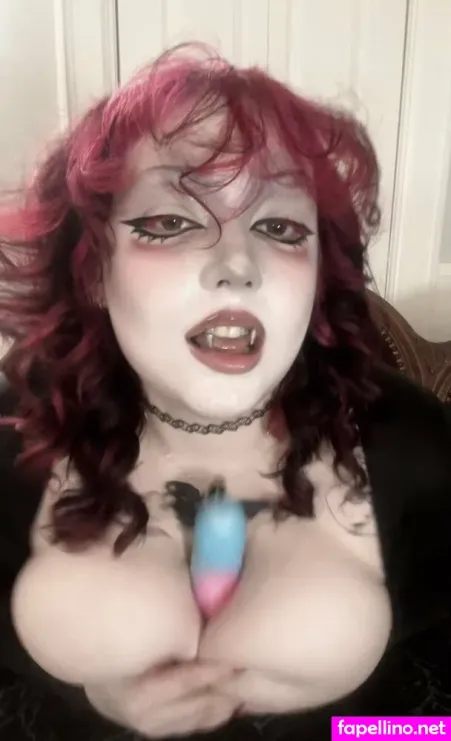 Cybervampiregf OnlyFans Thumbnail #oFaMrmiZuM