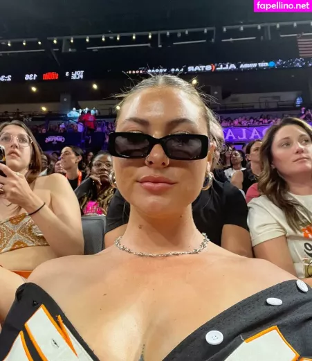 Cydneekinslow OnlyFans Thumbnail #hsz8jAwANP