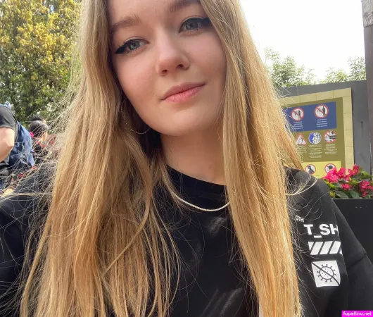 Cymanneth OnlyFans Thumbnail #bFBlK5fEzz