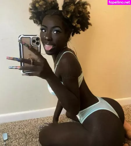 Cyn Kaine OnlyFans Thumbnail #J3Xwiaoxs0