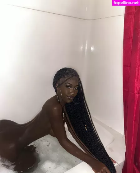 Cyn Kaine OnlyFans Thumbnail #nOYsIZe8w4