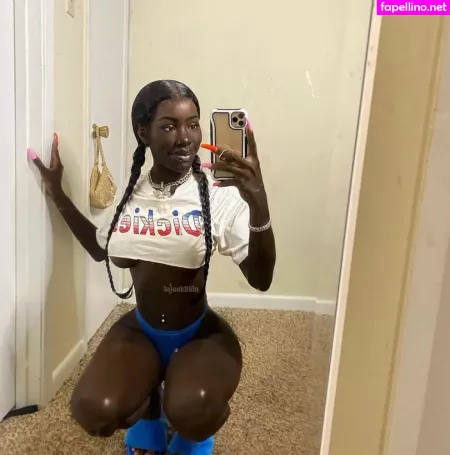 Cyn Kaine OnlyFans Thumbnail #nyfRLEO8IQ