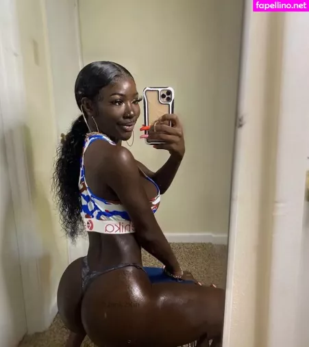 Cyn Kaine OnlyFans Thumbnail #rixI8QMY1D