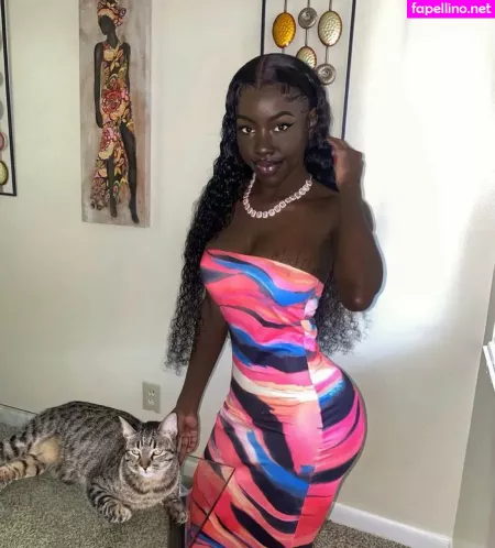 Cyn Kaine OnlyFans Thumbnail #uZ4mvnPP4r