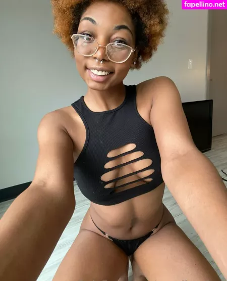 Cynslimxfree OnlyFans Thumbnail #ANg5aflvcP