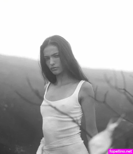 Cynthia Senek OnlyFans Thumbnail #HfZkPtbZ39