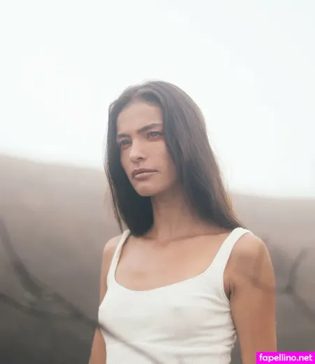 Cynthia Senek OnlyFans Thumbnail #t9tAMIMbKD