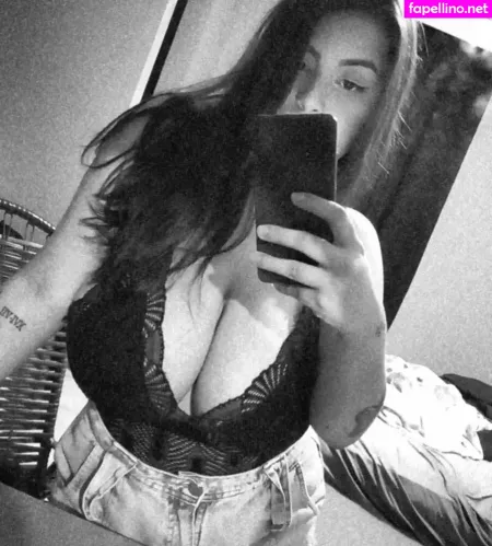 Cyntia K OnlyFans Thumbnail #HSiJlBy3xL