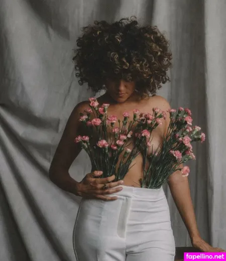 Cyrille Aimee OnlyFans Thumbnail #aLMv7gegMu