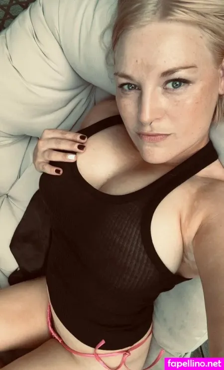 Czech Blondie OnlyFans Thumbnail #zRD7mn54Zi