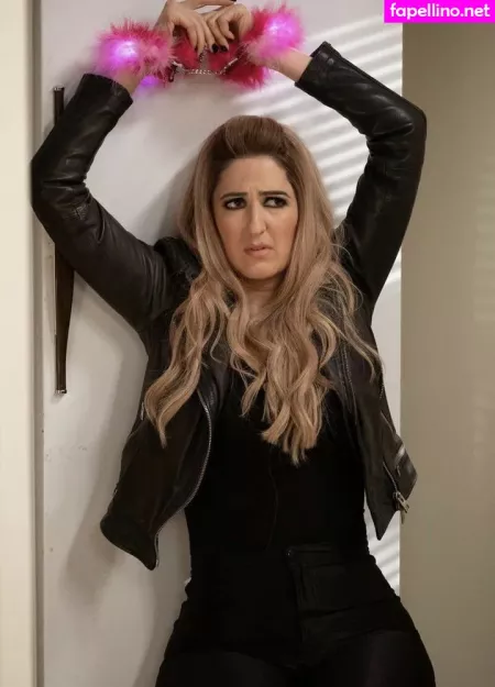 D Arcy Carden OnlyFans Thumbnail #LhSunv6gdi