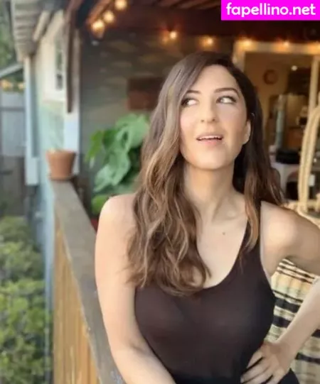 D Arcy Carden OnlyFans Thumbnail #xMKjHClDsp