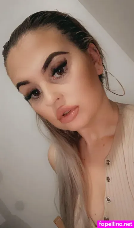 D Arcy Ingle OnlyFans Thumbnail #unGyFpIVXj