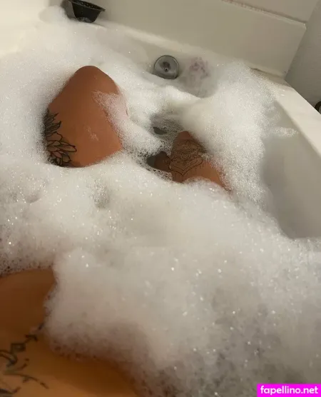 D Inthewilderness OnlyFans Thumbnail #1XGfNGfZTX