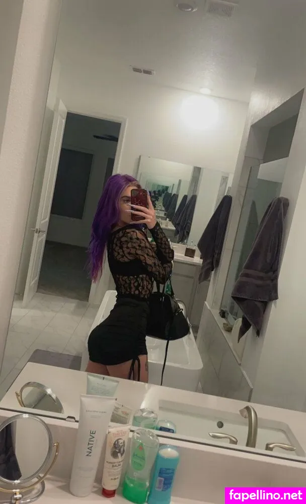 baddi3b33, d3adfairi3 Nude Leaked OnlyFans Photo #LnoagTnwbD