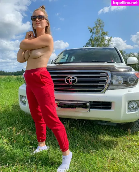 Da Moroshka 1 OnlyFans Thumbnail #CS4QAyoiPW