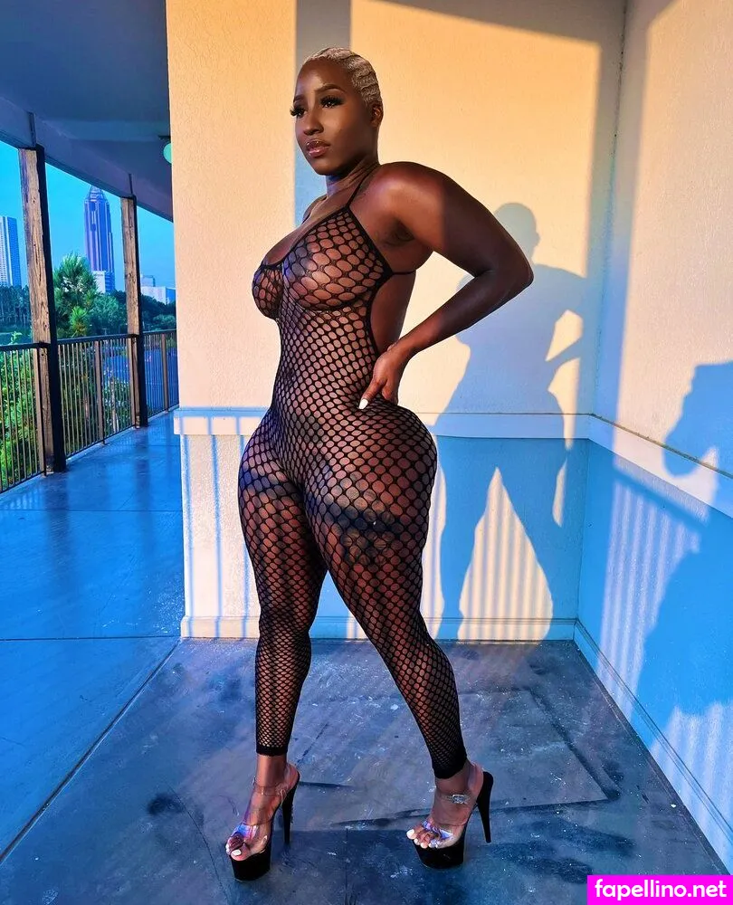 daaammnblac_, daammnblac_ Nude Leaked OnlyFans Photo #Z8CHF2h6Ar