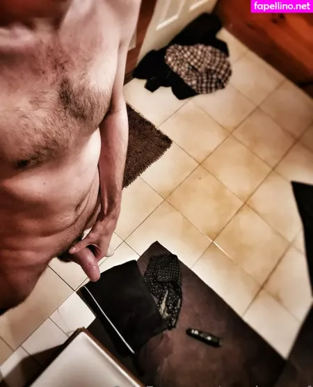 Dadbodadmirer OnlyFans Thumbnail #1Zic9kJrLY