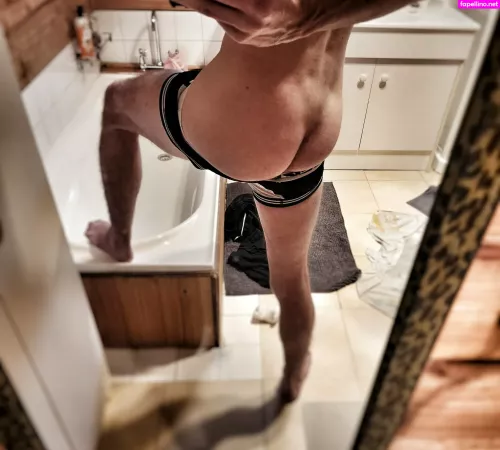 Dadbodadmirer OnlyFans Thumbnail #sLNnAwglL9