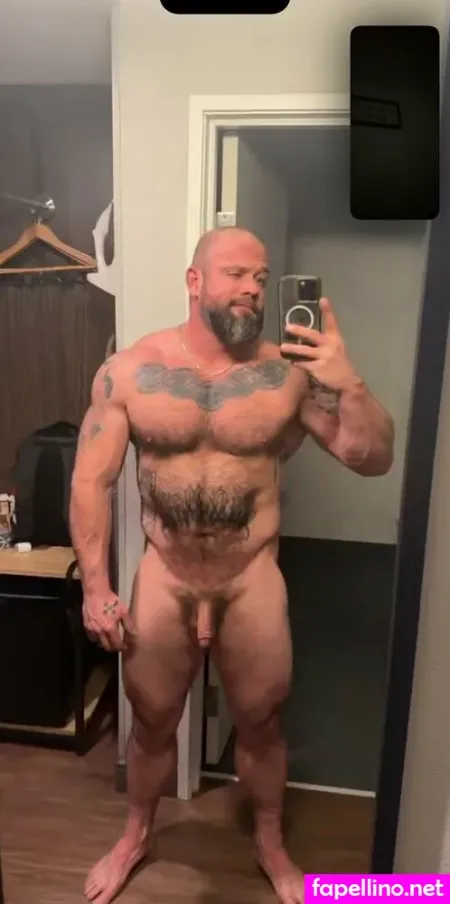 Dadbodz520 OnlyFans Thumbnail #utF1x4WLwL