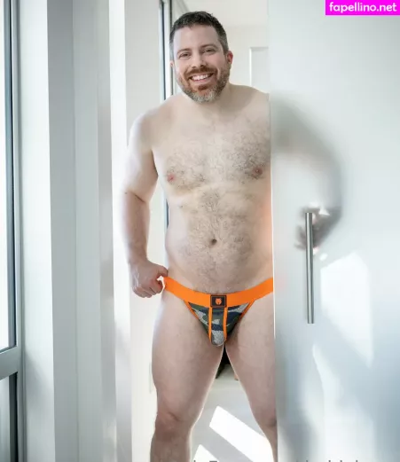 Daddykano OnlyFans Thumbnail #yDoRF4P3Vu