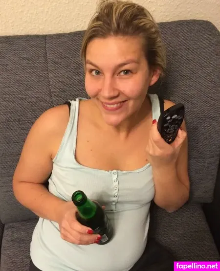 Daddys Luder OnlyFans Thumbnail #xJ3aJKDTcQ