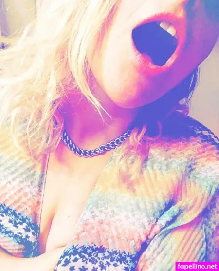 Daddys Naughty Queen69 OnlyFans Thumbnail #c8htwe9M27