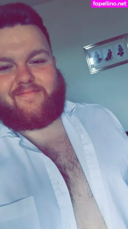 Daddyybearrfree OnlyFans Thumbnail #XwURvUGS9p