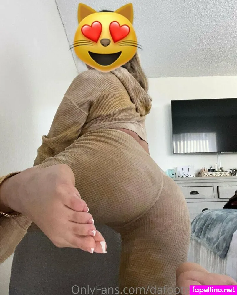 dafootgoddess1, dfgcali, heavyfoota Nude Leaked OnlyFans Photo #LSGkwWoNz5
