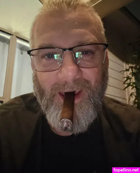 Dageek OnlyFans Thumbnail #Kfc5CuKX9T