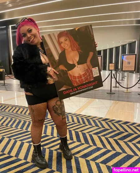 Dahlia Von Knight OnlyFans Thumbnail #qA9whon3V8