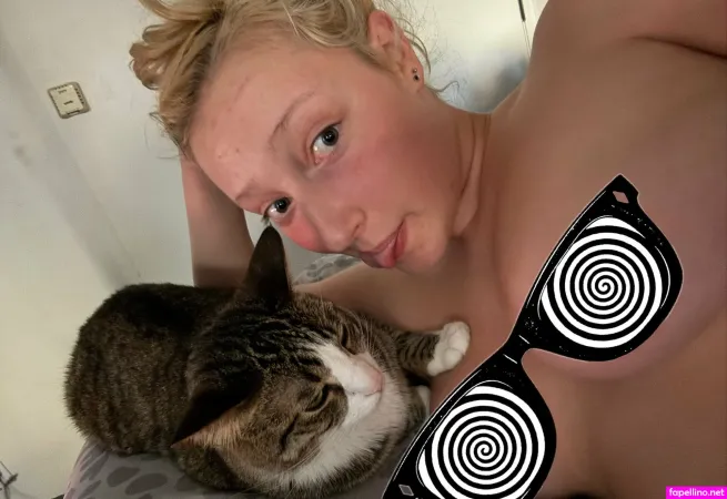 Dahliasfavorite OnlyFans Thumbnail #F9EFsc8uID