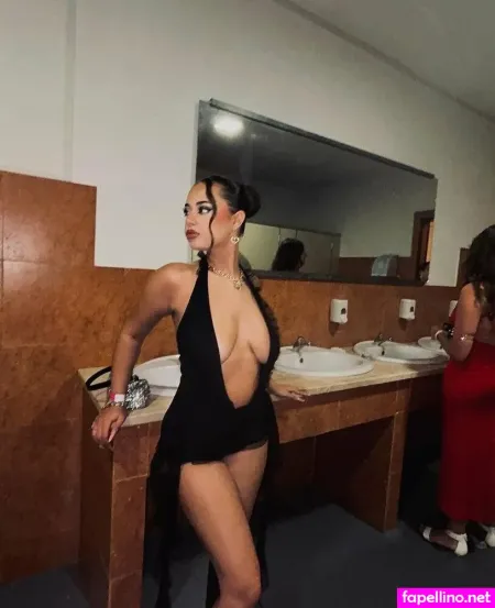 Daiana Ricciardi OnlyFans Thumbnail #i4Xxn9qZFw