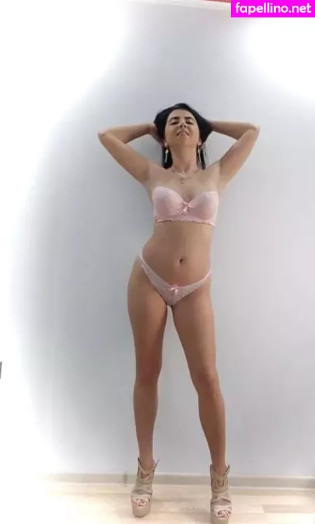 Daianadayana OnlyFans Thumbnail #0G9s3NLsN3