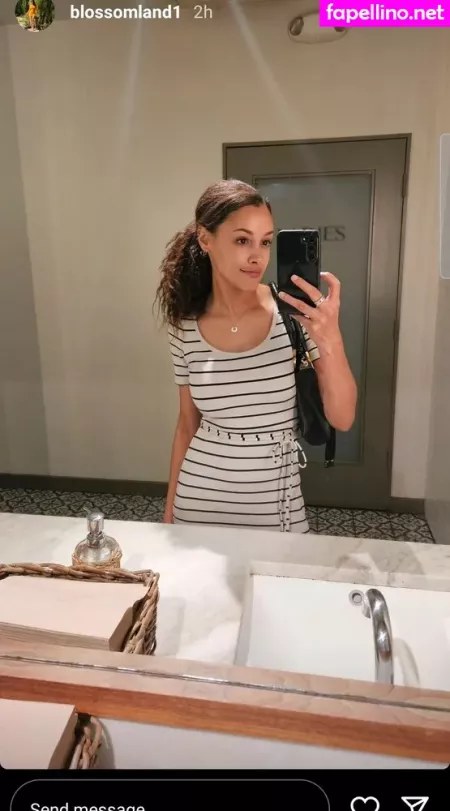 Daisey Wilks Blossoms OnlyFans Thumbnail #cRzIyoSiHT